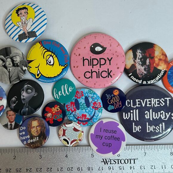 Various Pinback Buttons Pop Culture Theme Random Lot - Picture 3 of 4
